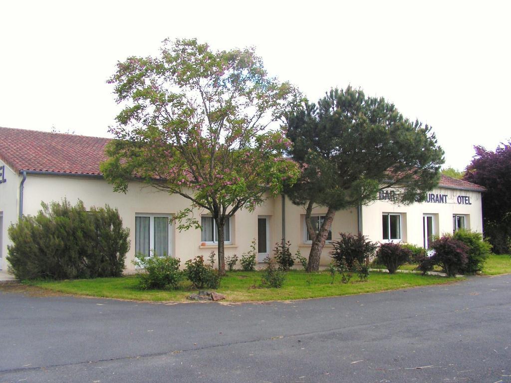 Le Bois Joli Hotel Massais Buitenkant foto